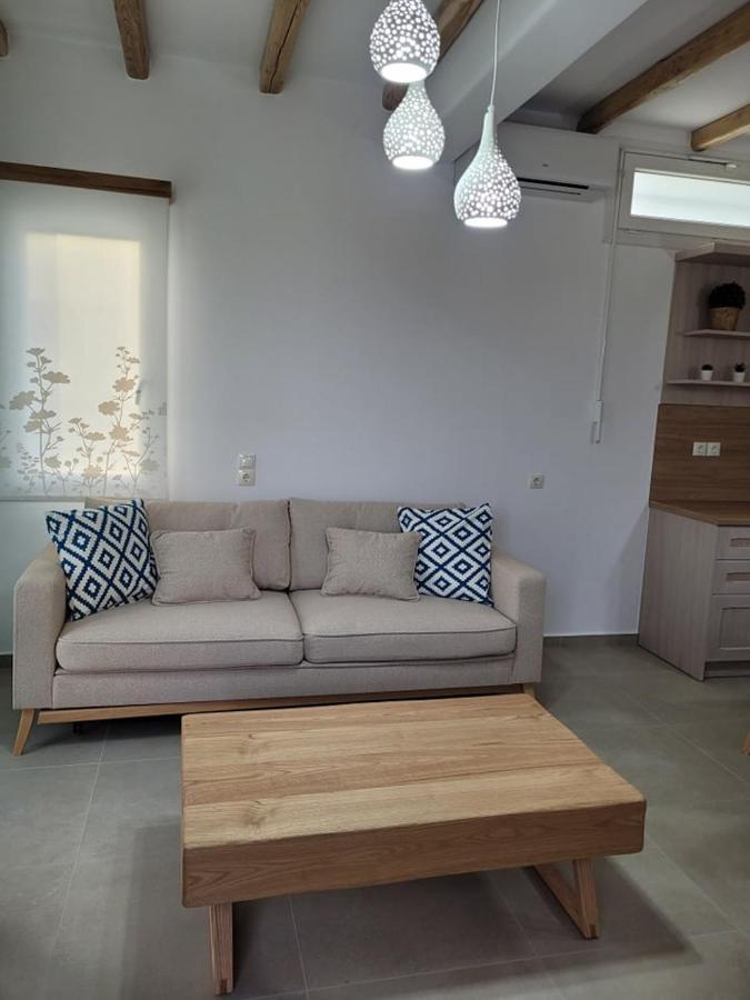 Polivios Suites Adamantas  Esterno foto