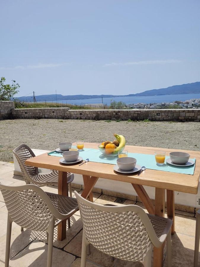 Polivios Suites Adamantas  Esterno foto